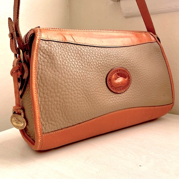 Dooney & Bourke Handbags - Vintage 80’s Dooney & Bourke Crossbody Handbag